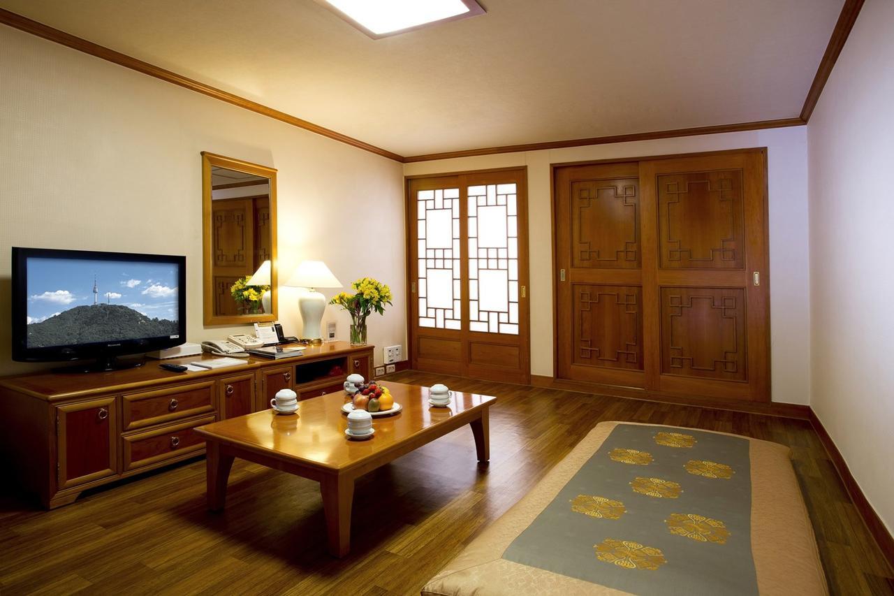 Sejong Hotel Seoul Myeongdong Екстер'єр фото