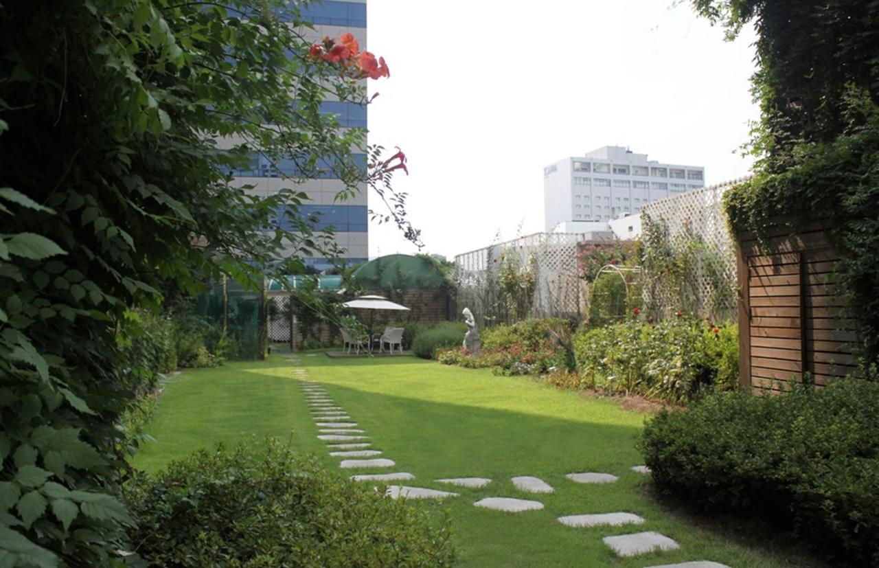 Sejong Hotel Seoul Myeongdong Екстер'єр фото