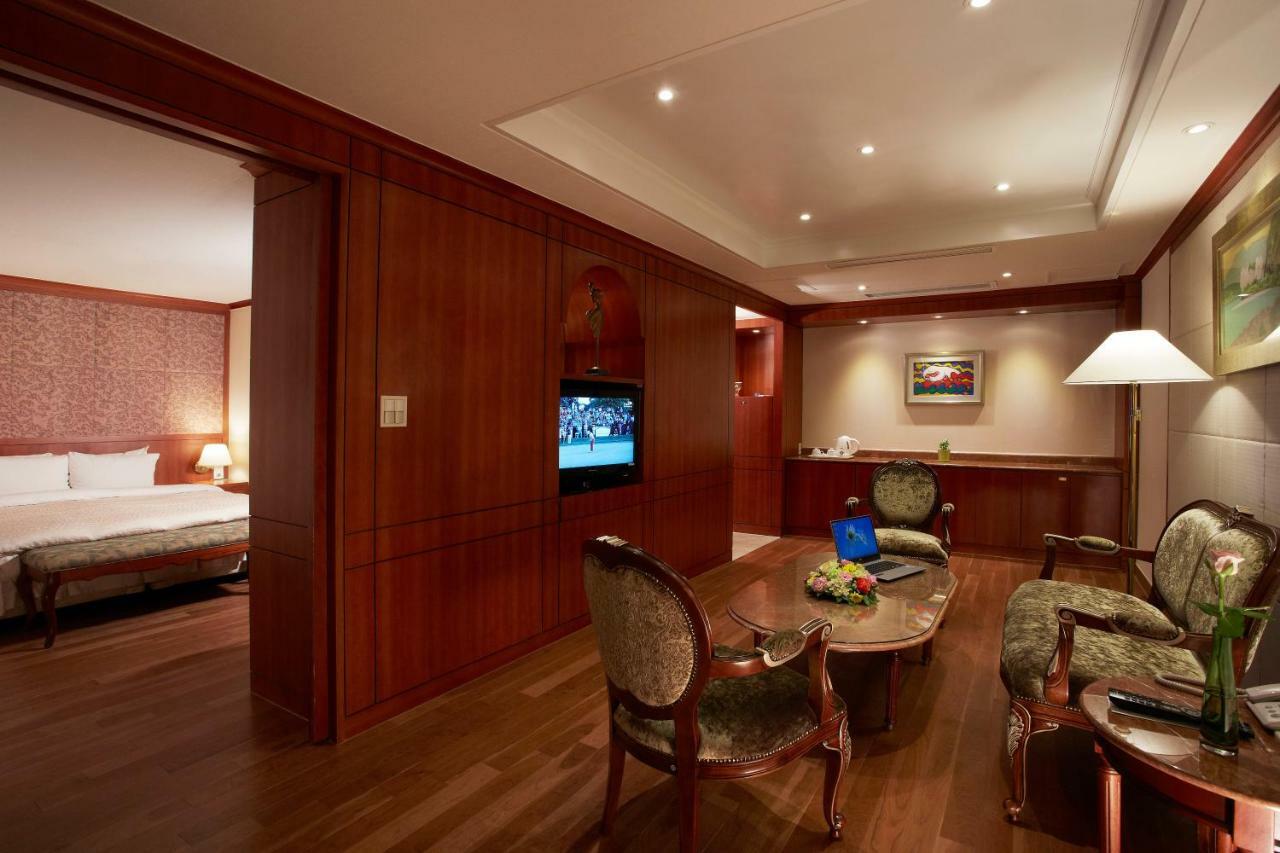 Sejong Hotel Seoul Myeongdong Екстер'єр фото
